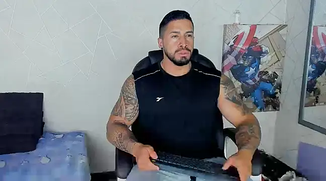 Snapshot of Cristian_Walker chatting on March 19, 2025, 10:22 am Cristian Walker online show from March 19, 2025, 10:22 am