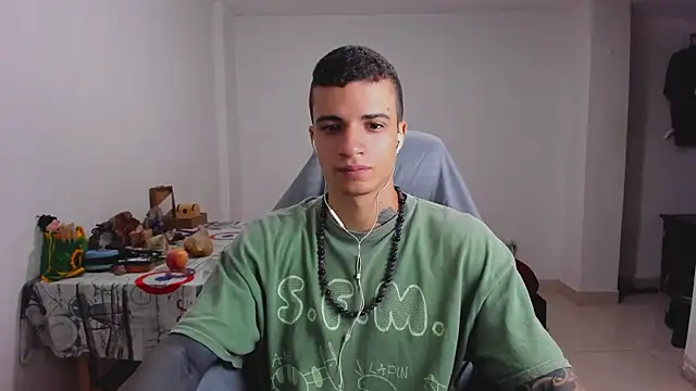 Snapshot of Balo_lovers chatting on January 25, 2025, 2:14 pm Balo lovers online show from January 25, 2025, 2:14 pm