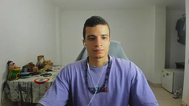 Snapshot of Balo_lovers chatting on February 7, 2025, 2:26 pm Balo lovers online show from February 7, 2025, 2:26 pm