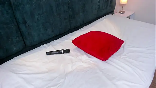 Snapshot of kataleyandliam chatting on January 24, 2025, 1:45 am kataleyandliam online show from January 24, 2025, 1:45 am