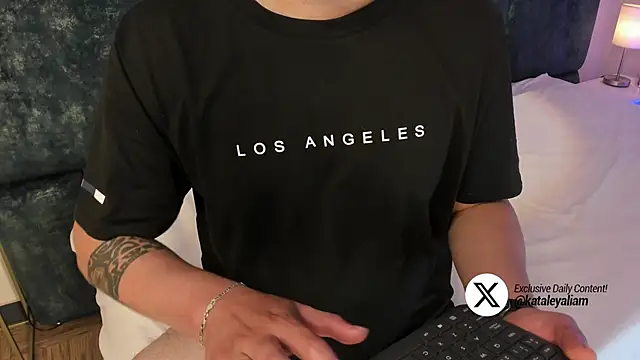 Snapshot of kataleyandliam chatting on February 4, 2025, 10:34 pm kataleyandliam online show from February 4, 2025, 10:34 pm