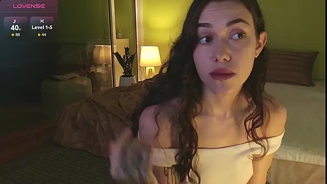 Snapshot of sadetuiningaa chatting on September 30, 2025, 12:37 am sadetuiningaa online show from September 30, 2025, 12:37 am