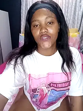 Snapshot of charmainexxx chatting on January 15, 2025, 7:15 am charmainexxx online show from January 15, 2025, 7:15 am