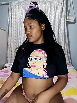Snapshot of charmainexxx chatting on February 12, 2025, 9:54 pm charmainexxx online show from February 12, 2025, 9:54 pm