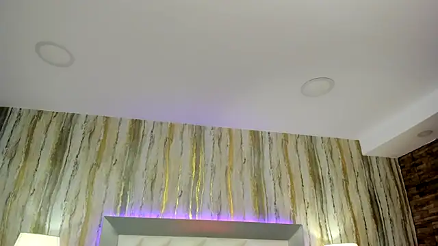 Snapshot of SophiaLaurens chatting on February 21, 2025, 3:10 pm SophiaLaurens online show from February 21, 2025, 3:10 pm