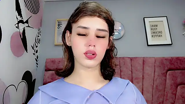 Snapshot of ValeriaAguilar chatting on December 3, 2024, 1:54 pm ValeriaAguilar online show from December 3, 2024, 1:54 pm