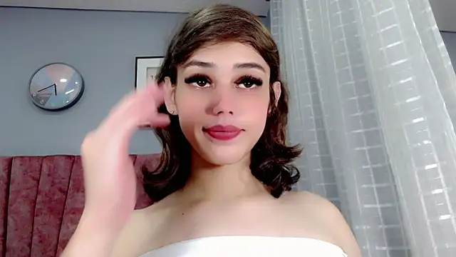 Snapshot of ValeriaAguilar chatting on December 12, 2024, 11:36 pm ValeriaAguilar online show from December 12, 2024, 11:36 pm