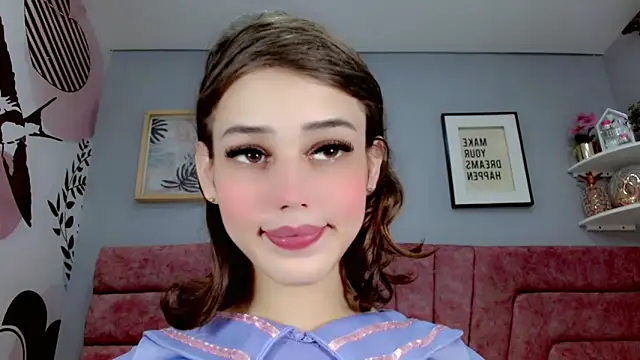 Snapshot of ValeriaAguilar chatting on January 21, 2025, 7:17 pm ValeriaAguilar online show from January 21, 2025, 7:17 pm