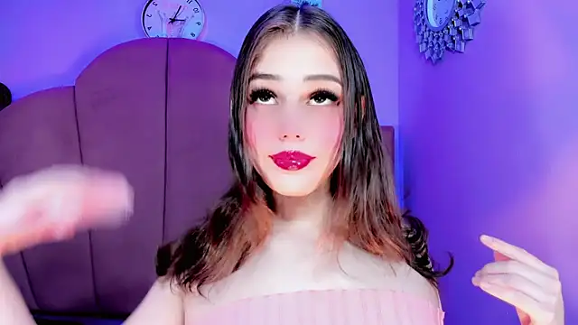 Snapshot of ValeriaAguilar chatting on September 27, 2025, 9:20 pm ValeriaAguilar online show from September 27, 2025, 9:20 pm