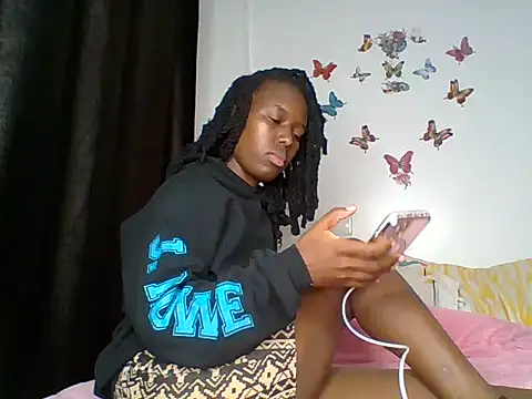 Snapshot of Oliviia_ chatting on October 3, 2025, 5:32 pm Oliviia  online show from October 3, 2025, 5:32 pm