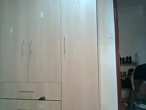 Snapshot of Oliviia_ chatting on October 4, 2025, 8:29 pm Oliviia  online show from October 4, 2025, 8:29 pm