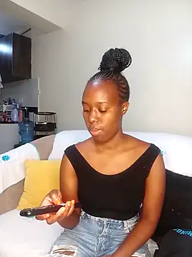 Snapshot of Oliviia_ chatting on October 13, 2025, 9:42 am Oliviia  online show from October 13, 2025, 9:42 am