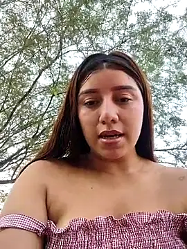 Snapshot of caro_sweett chatting on February 27, 2025, 12:56 pm caro sweett online show from February 27, 2025, 12:56 pm