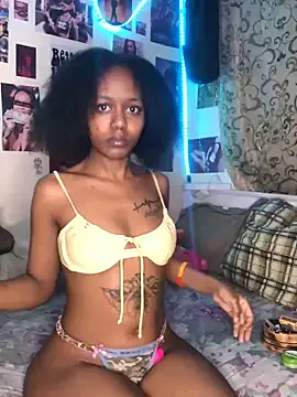 Snapshot of naughtybitches5 chatting on March 16, 2025, 3:47 am naughtybitches5 online show from March 16, 2025, 3:47 am