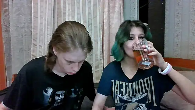 Snapshot of Crystal_Love_Porn chatting on March 13, 2025, 2:16 am Crystal Love Porn online show from March 13, 2025, 2:16 am