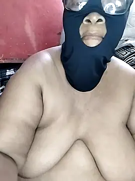 Snapshot of naughtygrannyXXX chatting on November 12, 2025, 8:37 am naughtygrannyXXX online show from November 12, 2025, 8:37 am