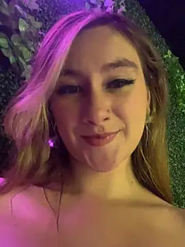 Snapshot of MaryDeniro chatting on January 29, 2025, 2:30 am MaryDeniro online show from January 29, 2025, 2:30 am