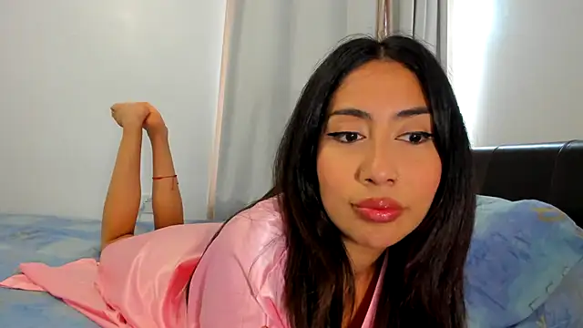 Snapshot of LorenaAnderson chatting on September 28, 2025, 2:33 pm LorenaAnderson online show from September 28, 2025, 2:33 pm