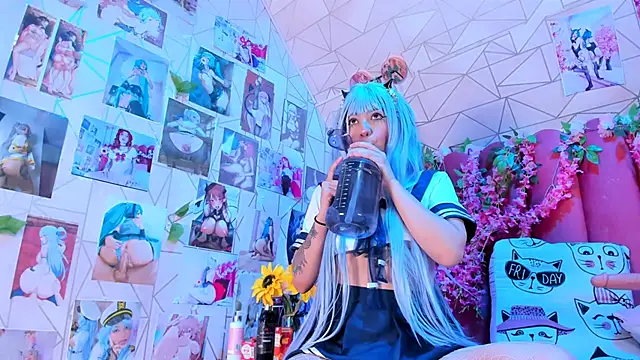 Snapshot of Alicebenett chatting on September 26, 2025, 8:35 pm Alicebenett online show from September 26, 2025, 8:35 pm