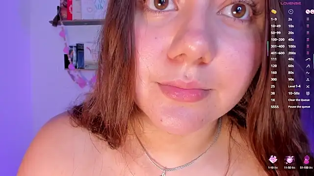 Snapshot of isarhodes_ chatting on October 14, 2025, 10:32 pm isarhodes  online show from October 14, 2025, 10:32 pm