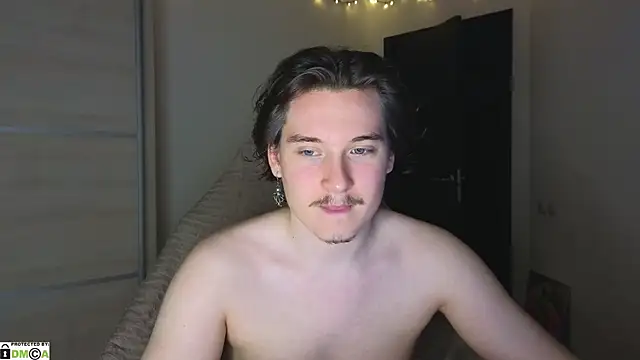 Snapshot of MoreRealAlex chatting on September 16, 2025, 9:10 am MoreRealAlex online show from September 16, 2025, 9:10 am