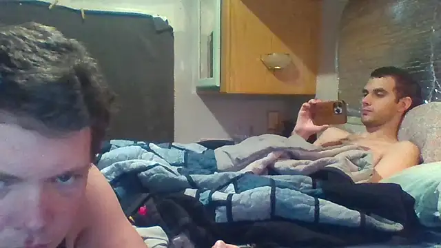 Snapshot of Deafguyproud69 chatting on October 18, 2025, 4:30 pm Deafguyproud69 online show from October 18, 2025, 4:30 pm