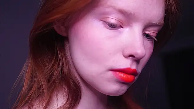 Snapshot of ginger_hugs chatting on December 25, 2024, 10:05 pm ginger hugs online show from December 25, 2024, 10:05 pm