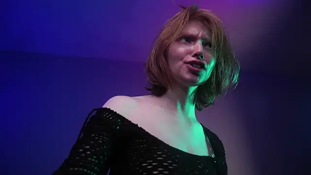 Snapshot of ginger_hugs chatting on February 8, 2025, 4:14 am ginger hugs online show from February 8, 2025, 4:14 am