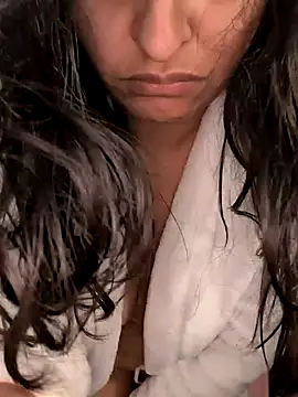 Snapshot of pvinkilla chatting on December 27, 2024, 6:42 pm pvinkilla online show from December 27, 2024, 6:42 pm