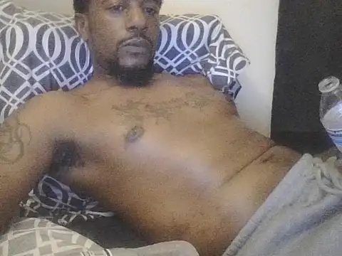 Snapshot of DreamvilleINC chatting on September 16, 2025, 7:42 am DreamvilleINC online show from September 16, 2025, 7:42 am