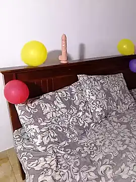 Snapshot of Sexy--queen1 chatting on February 15, 2025, 1:49 pm Sexy--queen1 online show from February 15, 2025, 1:49 pm