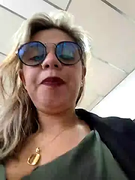 Snapshot of Cata_Office-12 chatting on January 23, 2025, 2:28 pm Cata Office-12 online show from January 23, 2025, 2:28 pm