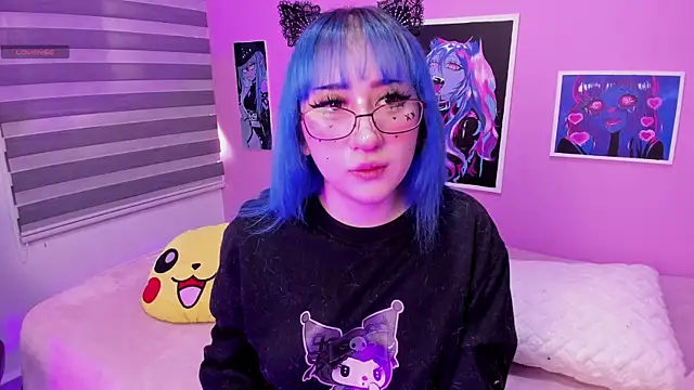 Snapshot of Miwa_violet chatting on March 16, 2025, 8:21 pm Miwa violet online show from March 16, 2025, 8:21 pm