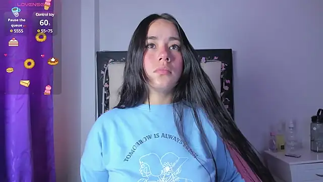 Snapshot of Veeronica_Smith chatting on February 21, 2025, 1:55 pm Veeronica Smith online show from February 21, 2025, 1:55 pm