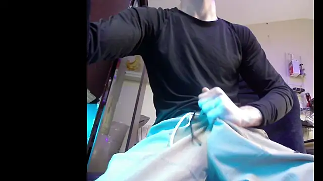 Snapshot of slendt94 chatting on March 19, 2025, 6:57 am slendt94 online show from March 19, 2025, 6:57 am