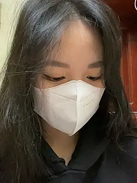 Snapshot of minmin2kk5 chatting on February 1, 2025, 3:39 pm minmin2kk5 online show from February 1, 2025, 3:39 pm