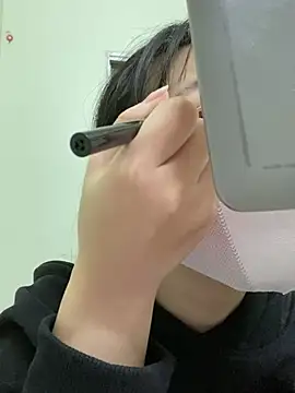 Snapshot of minmin2kk5 chatting on March 7, 2025, 12:37 am minmin2kk5 online show from March 7, 2025, 12:37 am