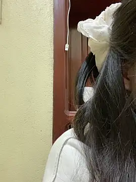 Snapshot of minmin2kk5 chatting on March 8, 2025, 3:56 pm minmin2kk5 online show from March 8, 2025, 3:56 pm