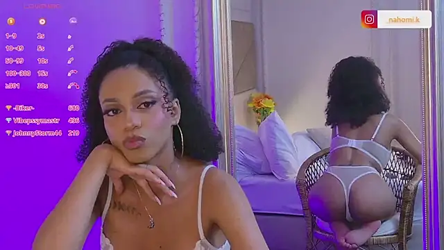 Snapshot of Nahomi_King chatting on February 18, 2025, 7:09 pm Nahomi King online show from February 18, 2025, 7:09 pm