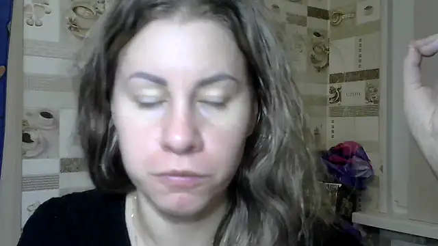 Snapshot of TherestlessKitty chatting on December 13, 2024, 6:53 am TherestlessKitty online show from December 13, 2024, 6:53 am
