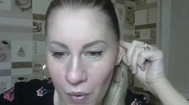 Snapshot of TherestlessKitty chatting on January 22, 2025, 7:03 am TherestlessKitty online show from January 22, 2025, 7:03 am