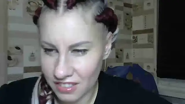 Snapshot of TherestlessKitty chatting on October 12, 2025, 10:20 pm TherestlessKitty online show from October 12, 2025, 10:20 pm