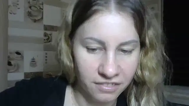 Snapshot of TherestlessKitty chatting on October 25, 2025, 10:15 pm TherestlessKitty online show from October 25, 2025, 10:15 pm