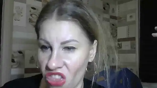 Snapshot of TherestlessKitty chatting on October 31, 2025, 2:18 pm TherestlessKitty online show from October 31, 2025, 2:18 pm