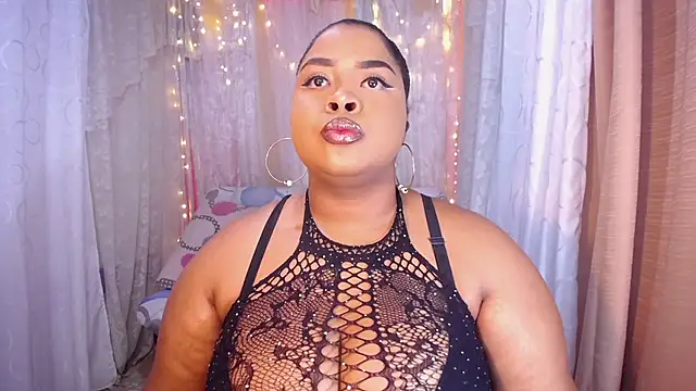Snapshot of Ana_off_alana chatting on February 22, 2025, 10:20 pm Ana off alana online show from February 22, 2025, 10:20 pm