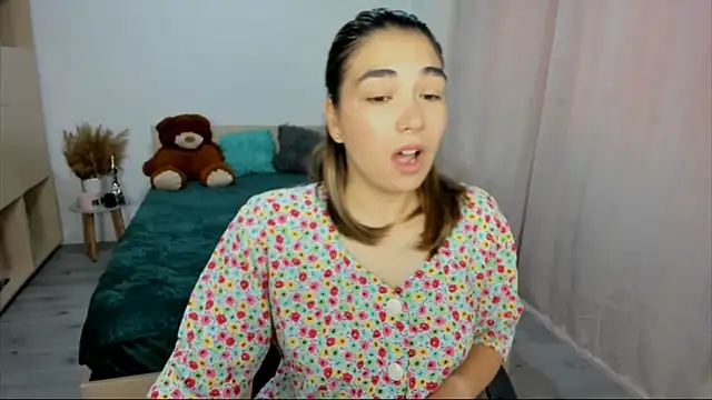 Snapshot of Alexa_Dolly12 chatting on September 13, 2025, 5:40 am Alexa Dolly12 online show from September 13, 2025, 5:40 am