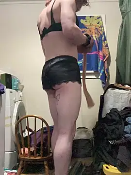 Snapshot of sum1betterthanmost chatting on March 3, 2025, 6:37 am sum1betterthanmost online show from March 3, 2025, 6:37 am