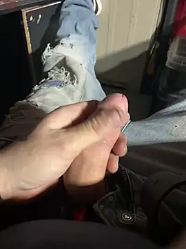 Snapshot of joeycbigcock chatting on December 23, 2024, 10:12 pm joeycbigcock online show from December 23, 2024, 10:12 pm