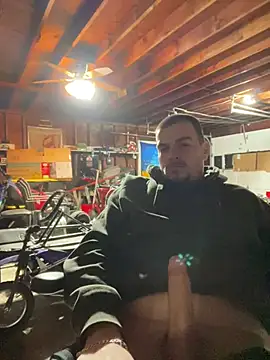 Snapshot of joeycbigcock chatting on January 1, 2025, 8:26 pm joeycbigcock online show from January 1, 2025, 8:26 pm