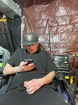 Snapshot of joeycbigcock chatting on January 25, 2025, 3:09 am joeycbigcock online show from January 25, 2025, 3:09 am